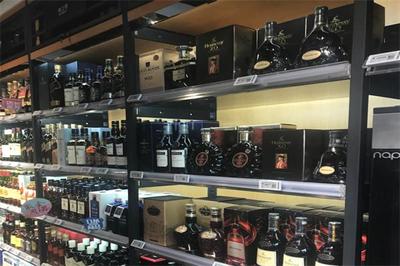 1919酒類直供經(jīng)營得當?shù)脑捯荒晟僬f也能掙30多萬