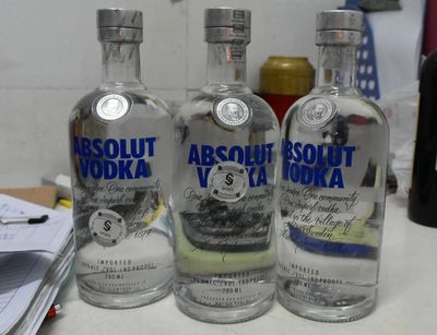 深夜突擊!佛山昨晚清查酒類經(jīng)營(yíng)單位124家、查扣酒類產(chǎn)品281支!