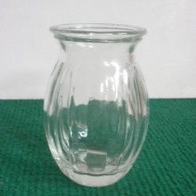  上海滬南玻璃器皿工藝品廠 主營(yíng) 玻璃制品 如燭臺(tái) 酒